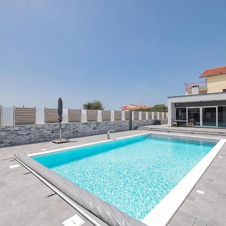 Apartments Nicola With Private Pool บาร์บินเย ภายนอก รูปภาพ